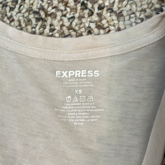 Express Elegant Black and Gold Floral Women's Top with Sequins - Picture 4 of 8